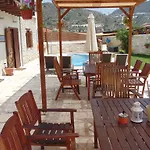 Aparthotel Charalambos