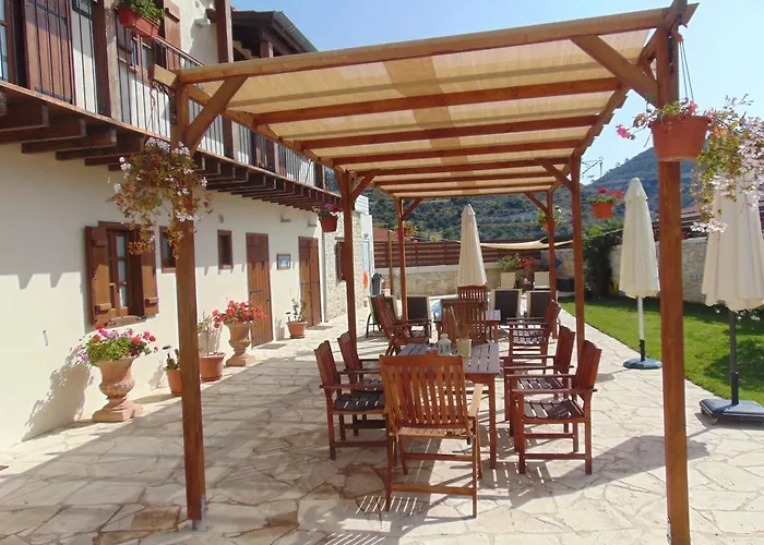 Charalambos Aparthotel