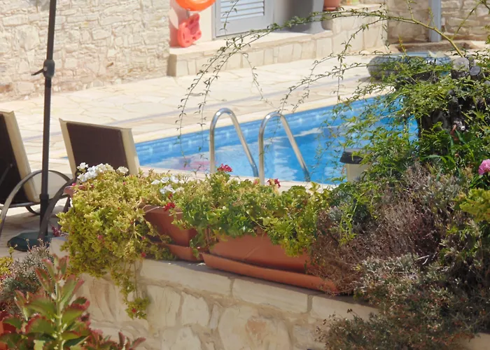 Aparthotel Charalambos