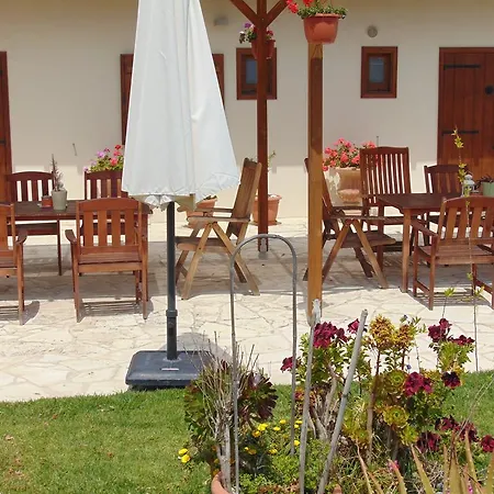 Charalambos Apart Otel 3*