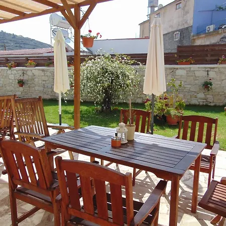 Aparthotel Charalambos Kalavasos