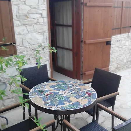 Apartmanhotel Charalambos Kalavaszósz