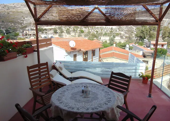 Charalambos Aparthotel